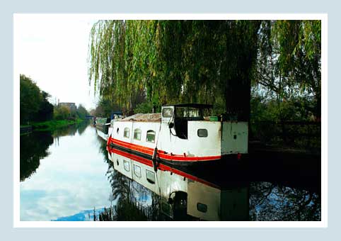 Cheshunt River Boat